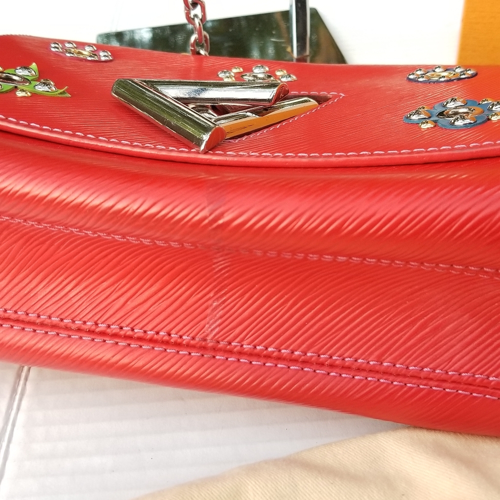 Extra pics Louis Vuitton Limited Edition Twist Shoulder Bag. PLEASE READ - Picture 13 of 16